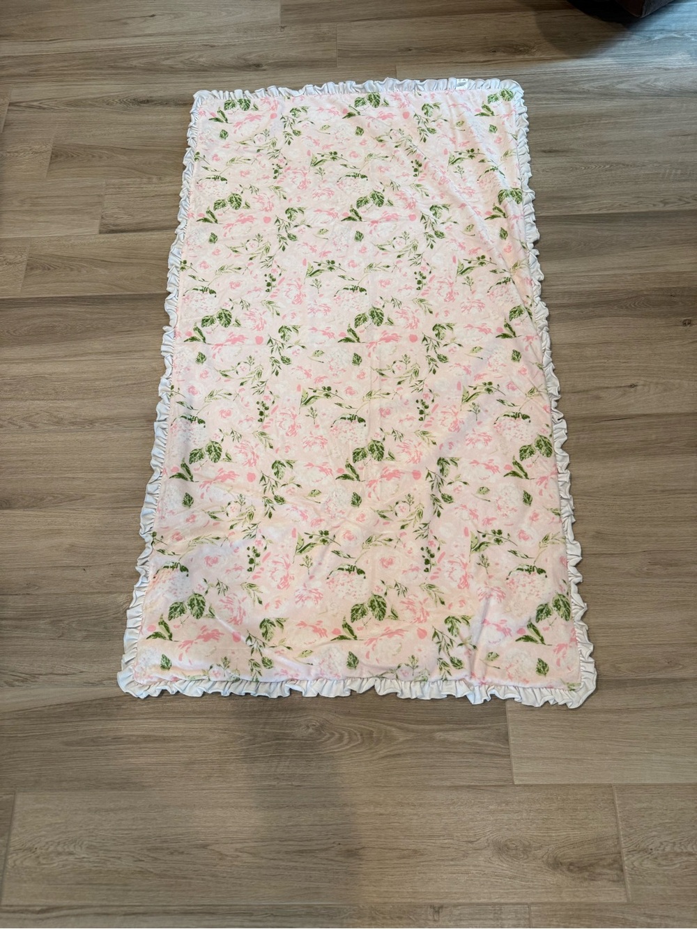 SweetHoney Pink Floral Ruffled Throw with Green Leaf Accents